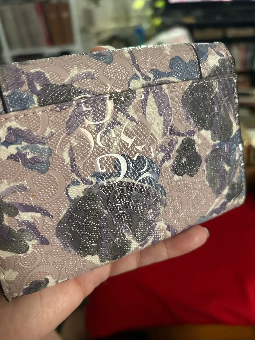 Guess compact 1981
